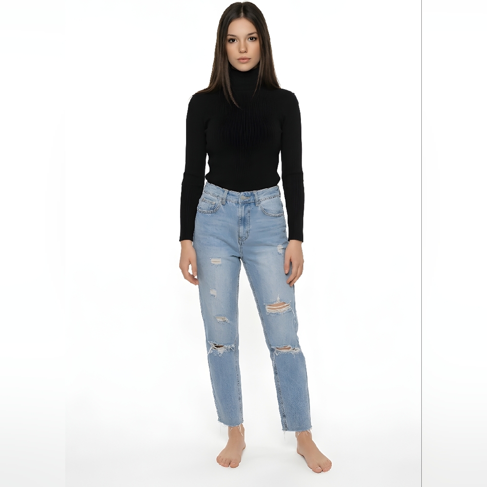 PrettyLittleThing Light Blue Distressed Petite Ankle Mom Jeans Raw Hem-Size UK 8